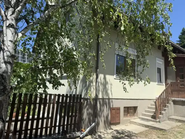 Eladó családi ház, Veresegyház 5 szoba 213 m² 149 M Ft