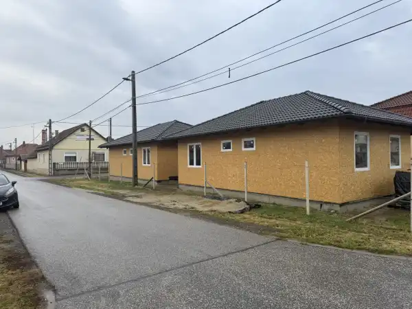 Eladó ikerház, Tura 4 szoba 77 m² 65.5 M Ft